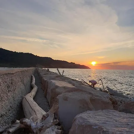 Casa Baia Flaminia 公寓